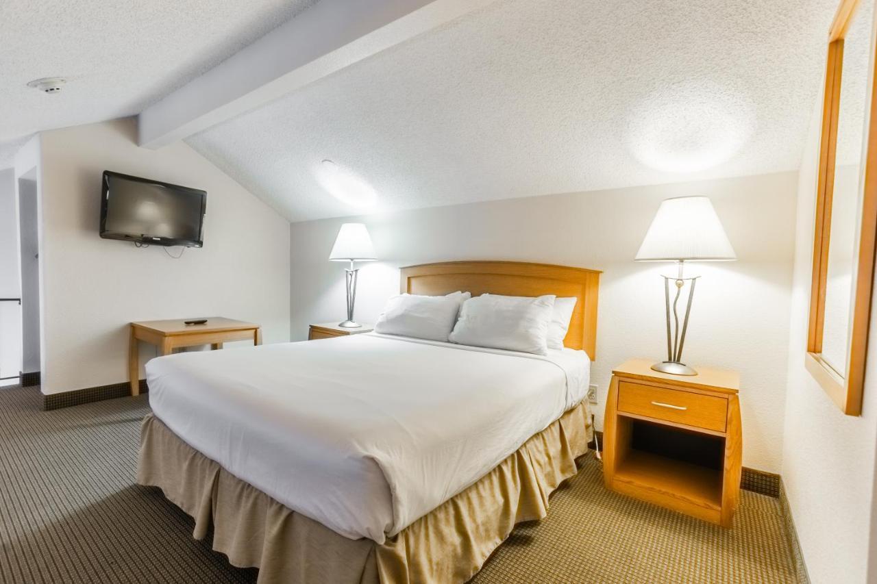 Rivertree Inn & Suites Clarkston Exteriér fotografie